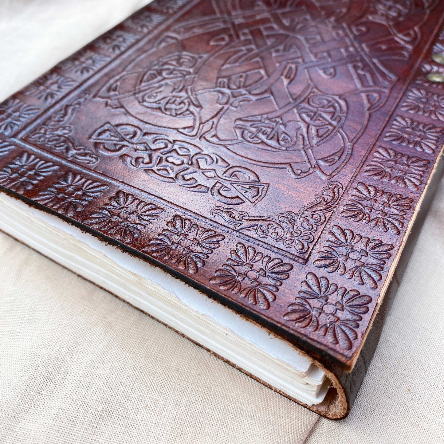 Samudbhū समुद्भू - kožený zápisník (velký) - Ashariya