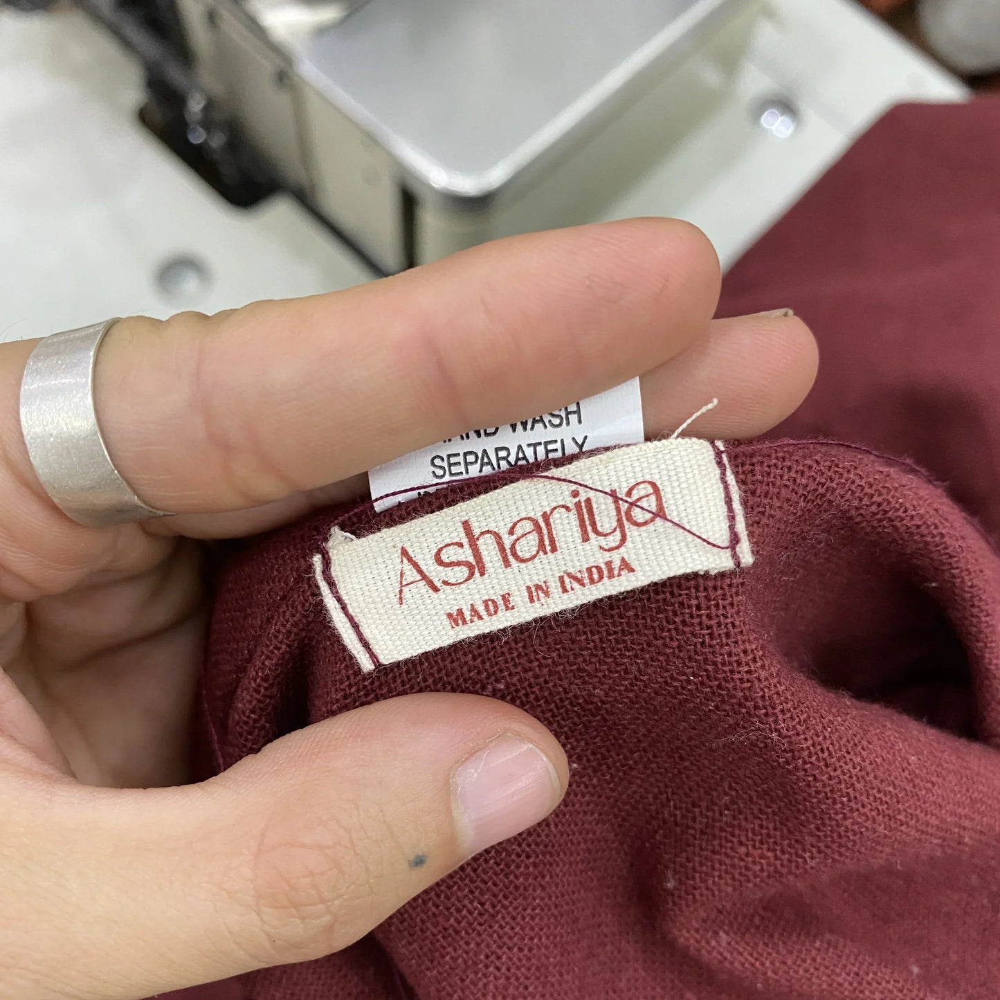 Od Šperků k šatům: Jak vznikla má první kolekce oblečení