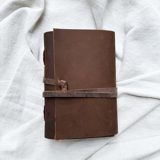 Saralatā सरलता - leather notebook (medium)