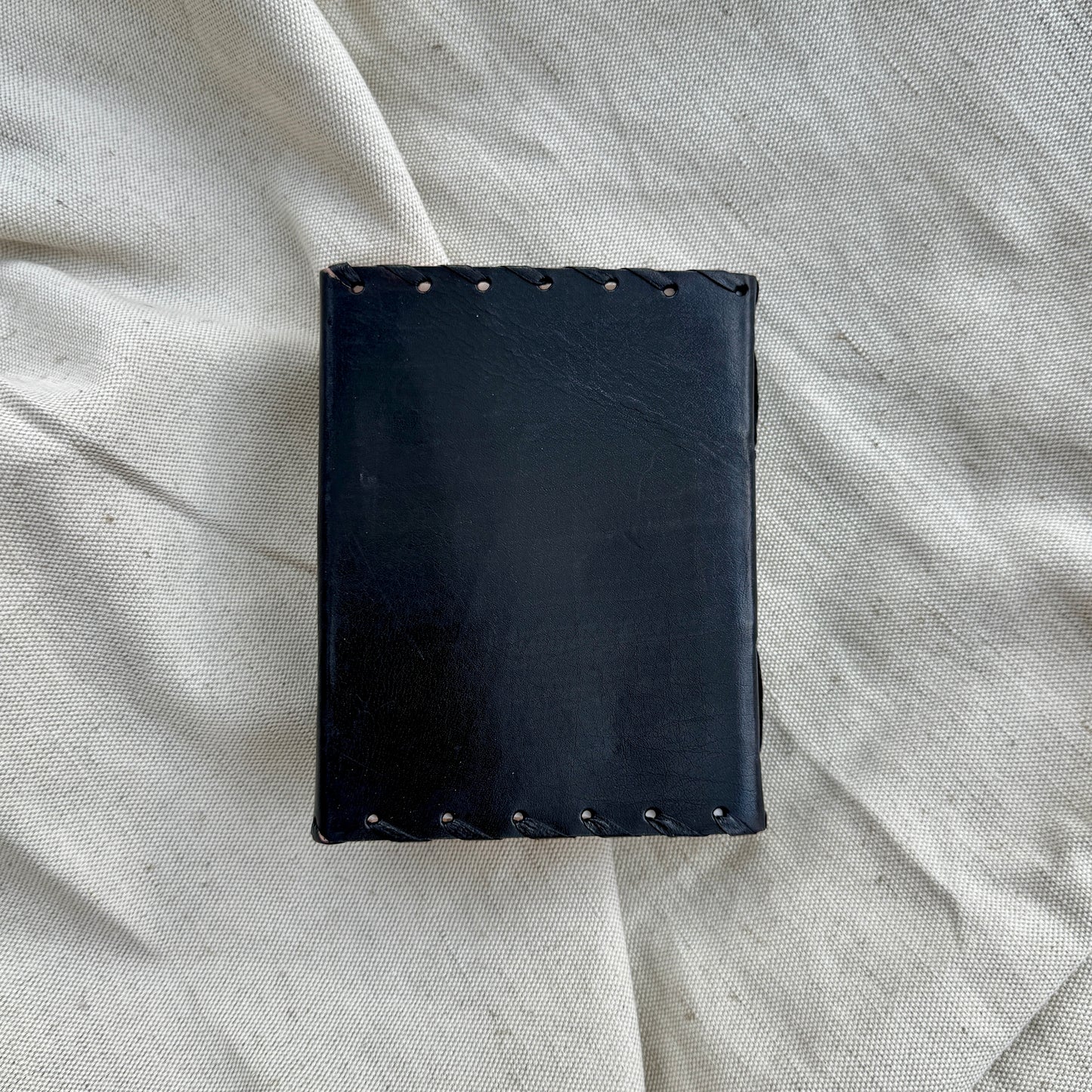 Akaza आकाश - leather notebook (small)