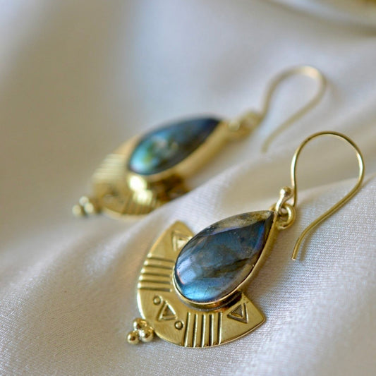 Abhirakṣā - earrings