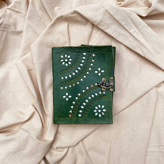 Velā वेला- kožený zápisník (malý) - Ashariya