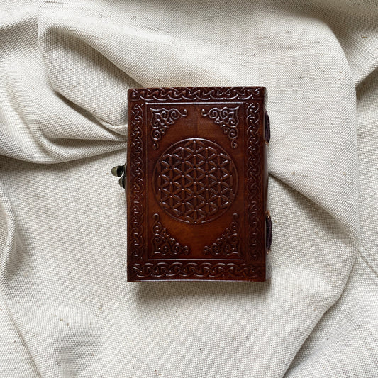 Prāchin प्राचीन - kožený zápisník (MINI) - Ashariya