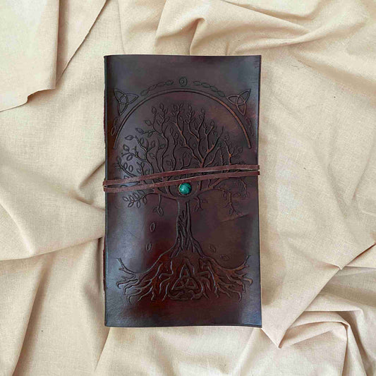 Anusaṃdhā अनुसंधा - kožený zápisník (velký)